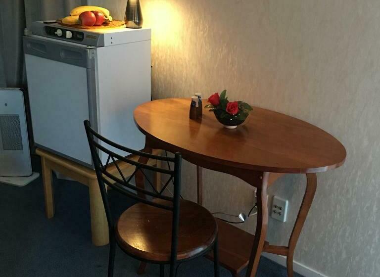 디럭스 스위트, A Cozy Room With It S Own Privacy