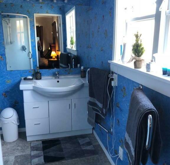 디럭스 스위트, A Cozy Room With It S Own Privacy