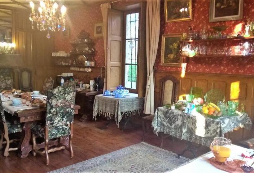 Номер Стандарт Вид на Сад, Château De La Vernède, La Grande Vernède