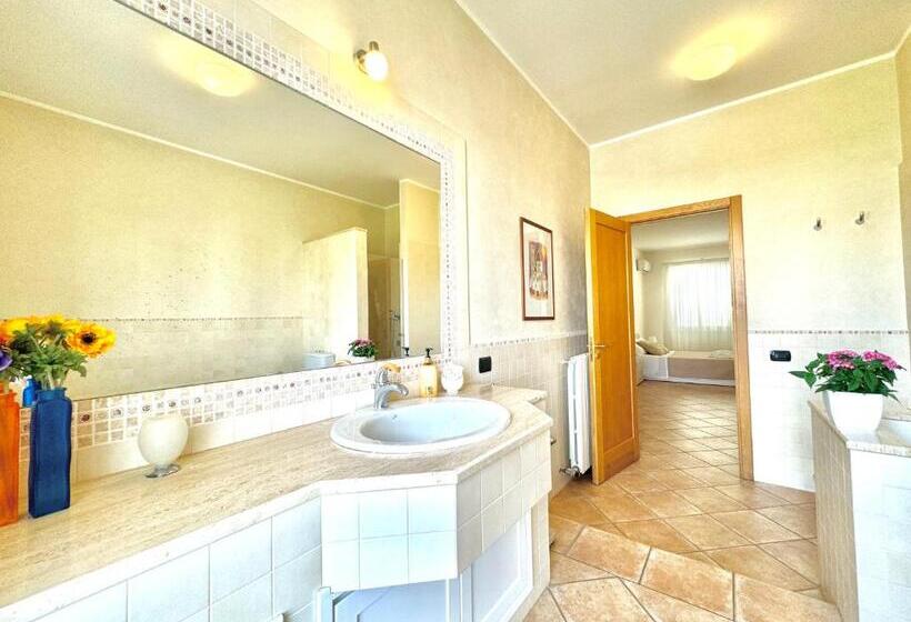 Дом 1 Спальня, A Casa Di Chiara