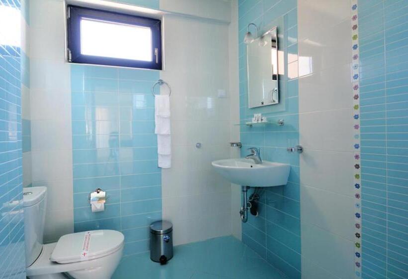 Номер Стандарт с Балконом, Guest House Daris