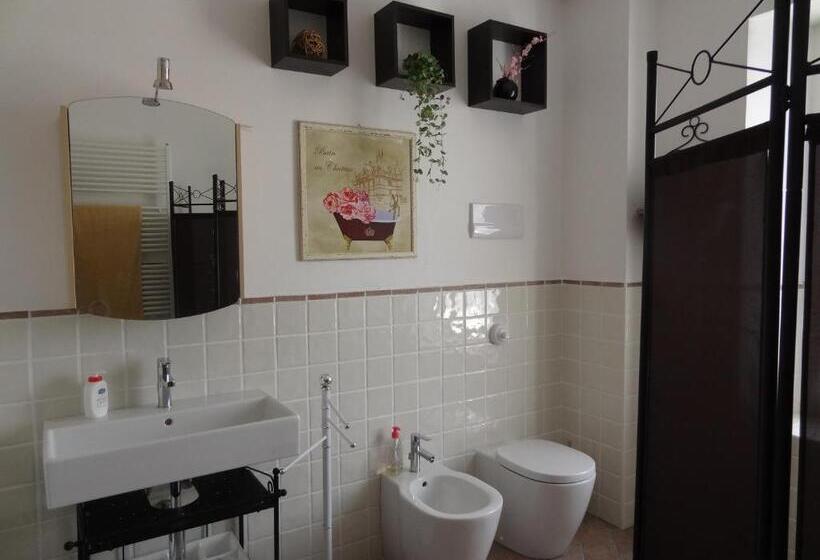 Номер Стандарт Совместная Ванная, B&b Bergamo E Brescia
