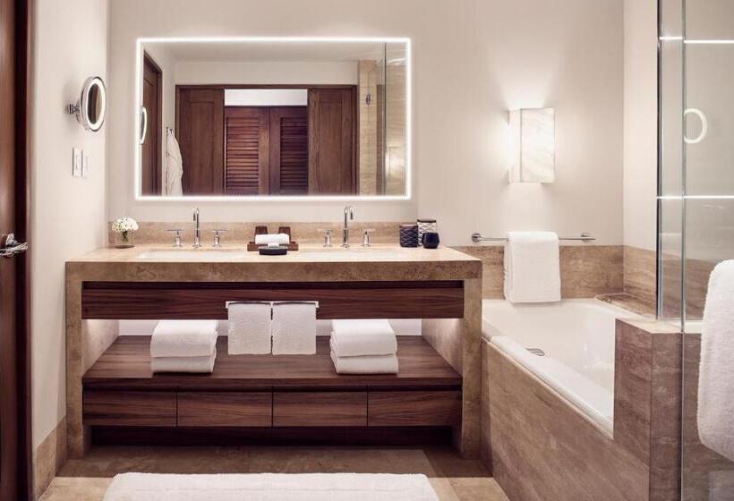 Standaardkamer met 2 Tweepersoonsbedden, Four Seasons Resort Punta Mita