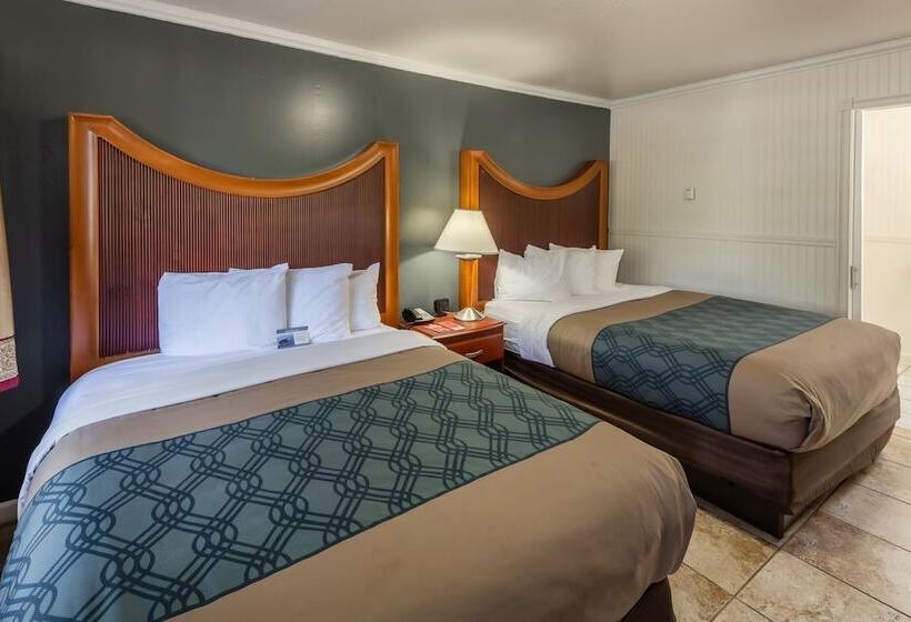 Номер Стандарт 2 Двуспальные Кровати, Econo Lodge Inn & Suites Heavenly Village Area