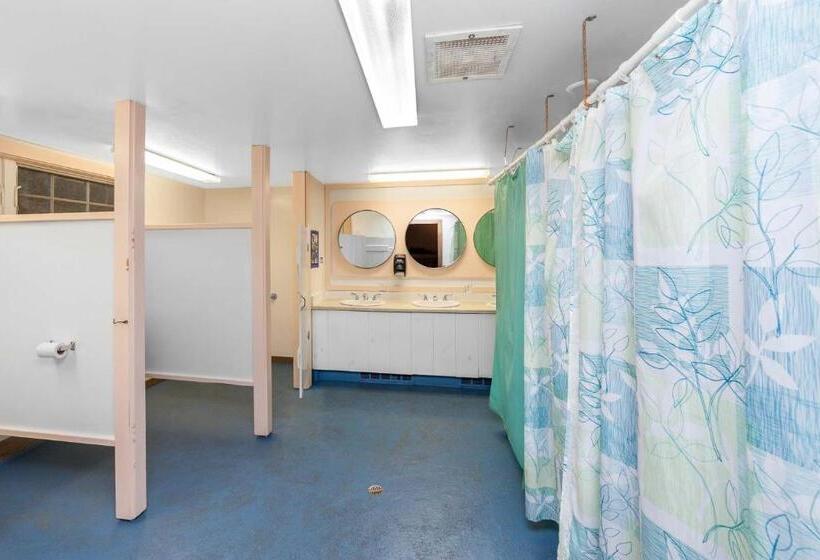 Кровать в Общей Комнате, Hi Martha S Vineyard   Hostel