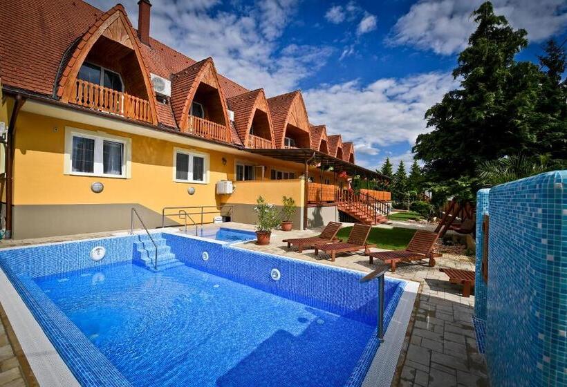 Апартаменты 1 Спальня Вид на Сад, Rajna Villabridge&spa
