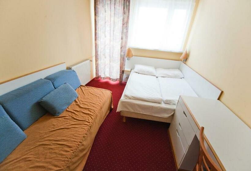 Номер Стандарт Индивидуальный, Hostel Malinowski City