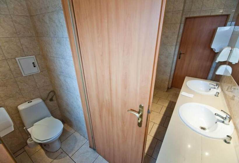 Номер Стандарт Индивидуальный, Hostel Malinowski City