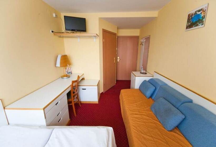 Номер Стандарт, Hostel Malinowski City