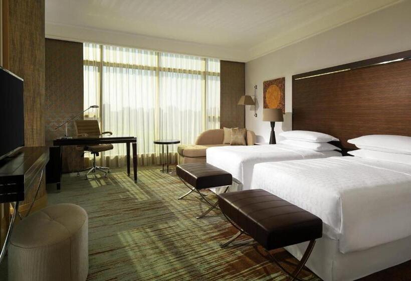 Classic room with river view, Sheraton Grand Adana