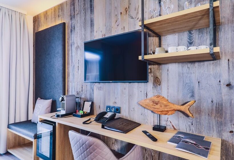 اتاق سوپریور با بالکن, Stockinggut By Avenida Hotel & Residences