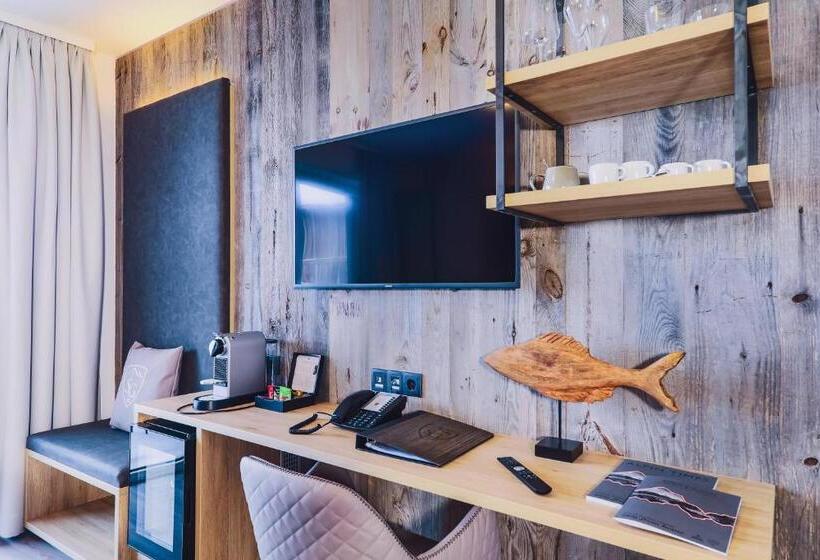 اتاق سوپریور با بالکن, Stockinggut By Avenida Hotel & Residences