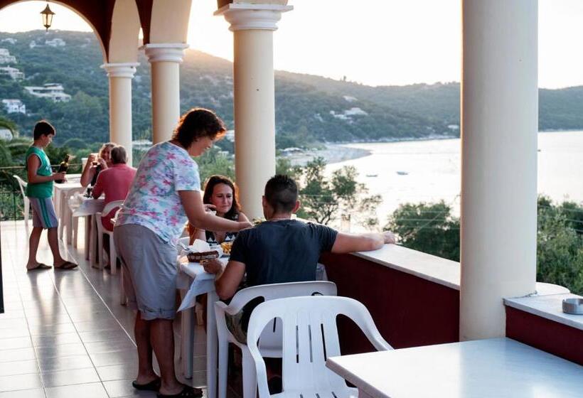 اتاق استاندارد, Room In Bb   Apraos Bay Hotel In Kalamaki Beach, 100m From The Lovely Sandy Beach