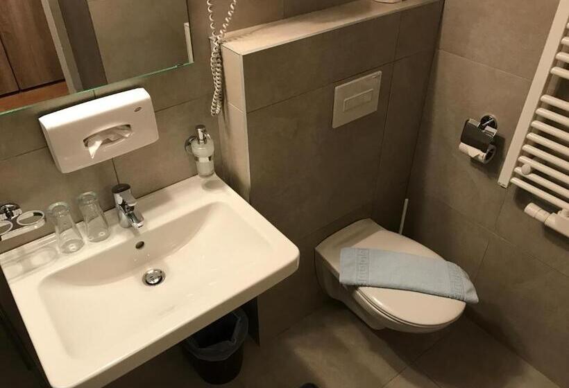 Номер Стандарт Трехместный, Clubdorf Hotel Alpenrose