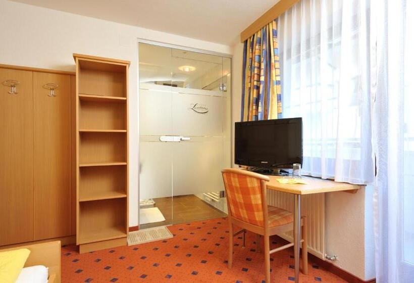 اتاق استاندارد یک نفره, Lamtana