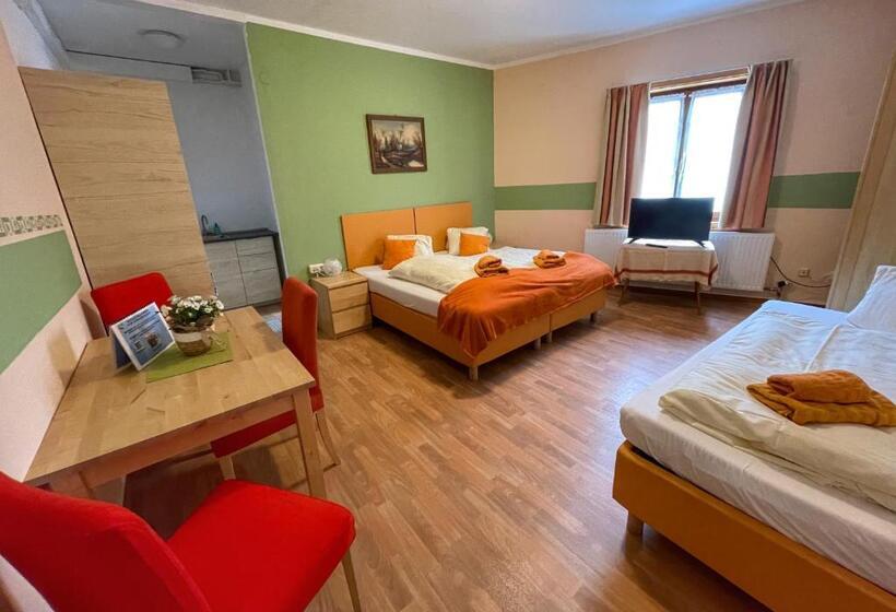 Трехместный Номер Классика, Pension Göschlberger