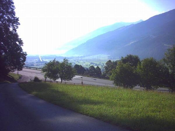 سوئیت جونیور با چشم‌انداز کوهستان, Pension Schlossberg