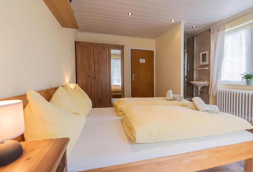 스탠다드 룸 공동 욕실, Chalet Charlotte