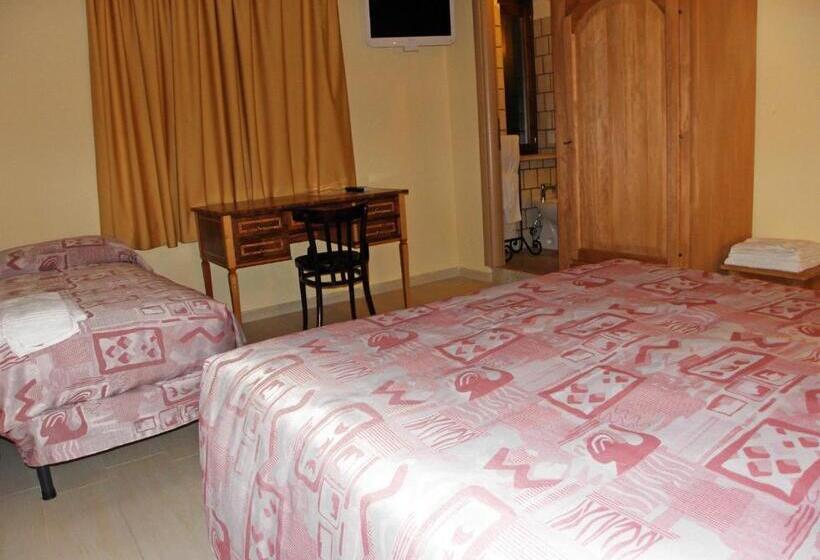 اتاق استاندارد چهار تخته, Agriturismo La Colombaia