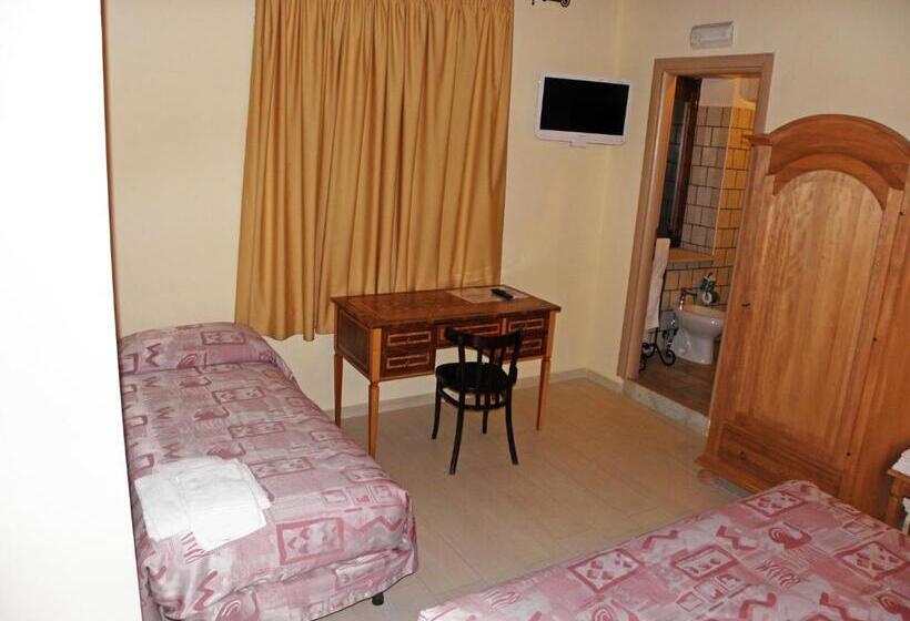 اتاق استاندارد چهار تخته, Agriturismo La Colombaia