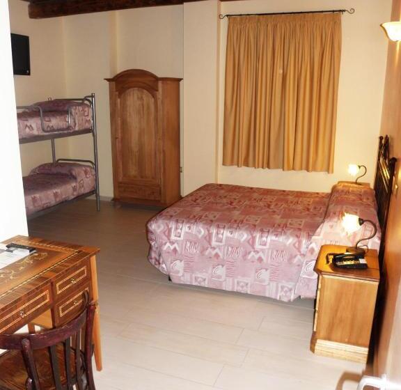 اتاق استاندارد چهار تخته, Agriturismo La Colombaia