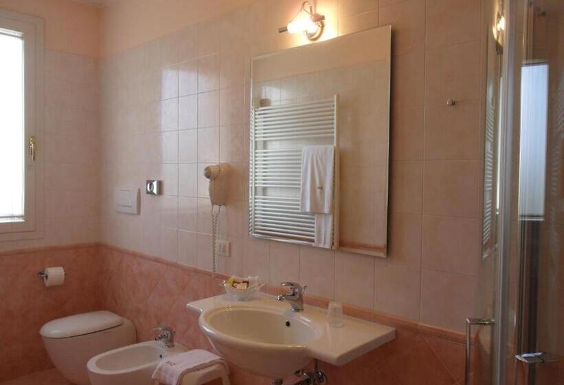 Люкс, Ca Rocca Relais