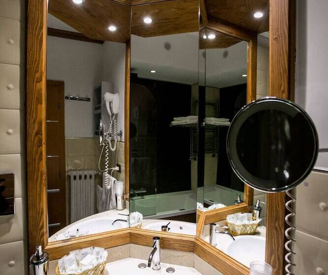 اتاق استاندارد, Design Oberosler