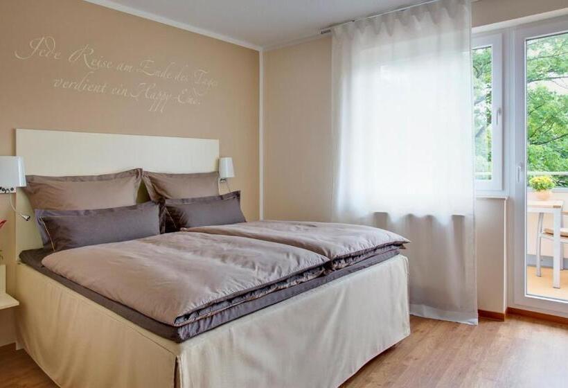 Апартаменты 1 Спальня с Балконом, Klein & Fein, Appartement  Und Zimmervermietung