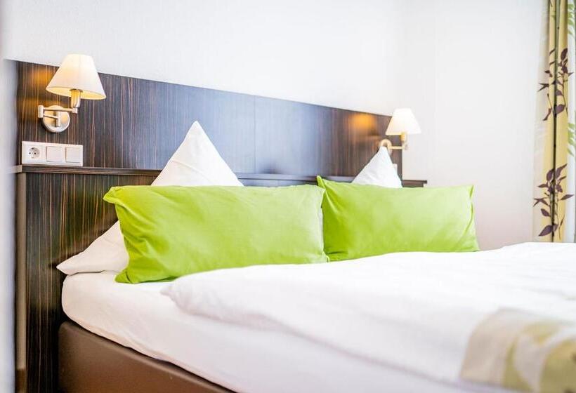 Номер Стандарт, My Airport Hotel Stuttgart Airport Messe