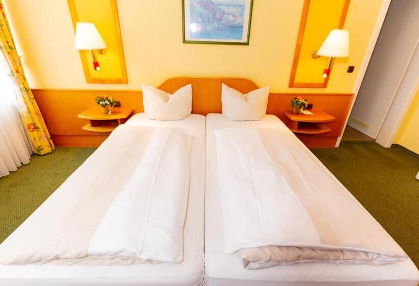 Номер Стандарт, Parkhotel Traunstein
