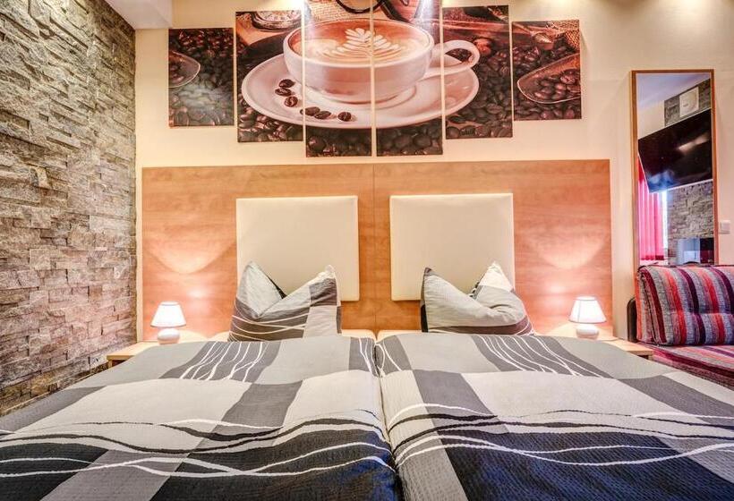 Номер Стандарт, Cafe Hoyer Pension Und Appartements