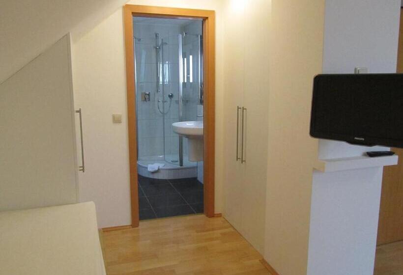 Апартаменты 1 Спальня, Land Gut Hotel Lohmann