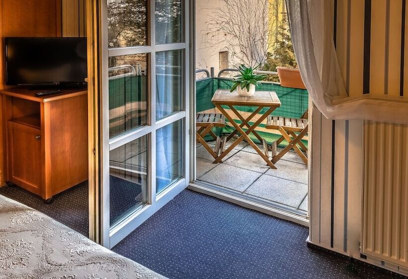 Номер Стандарт Трехместный, Restaurant Landhaus Rebstock