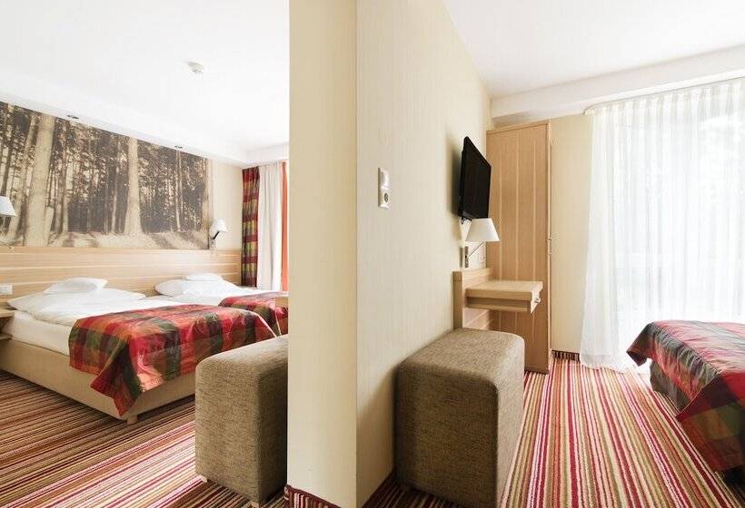 标准三人间, Warszawa Spa & Resort
