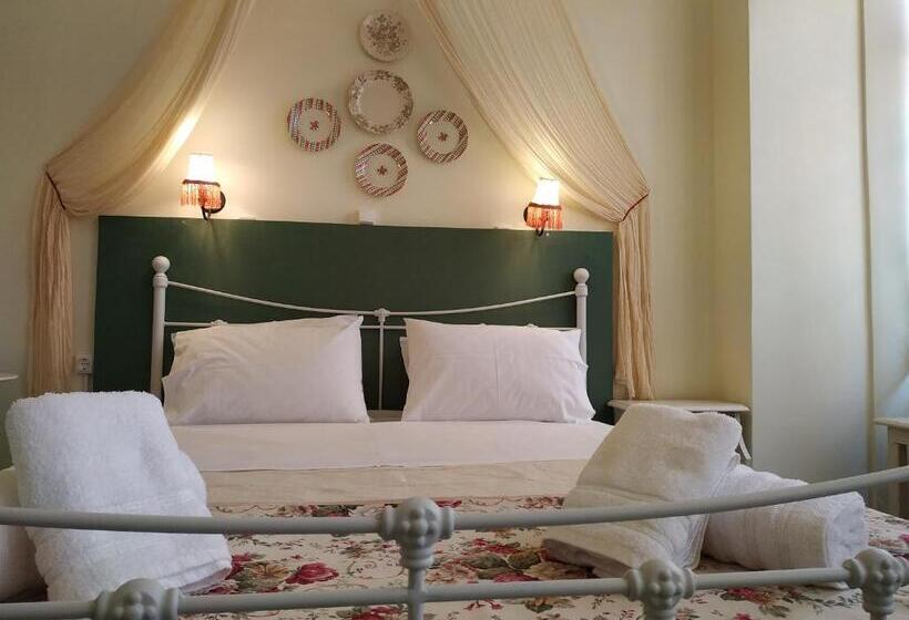 Стандартный Номер Нижний Этаж, Fiera Guesthouse