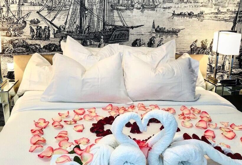 Люкс Вид на Сад, Villa Castel Chambres D Hôtes B&b