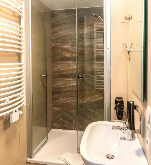 Апартаменты 2 Спальни, Donau