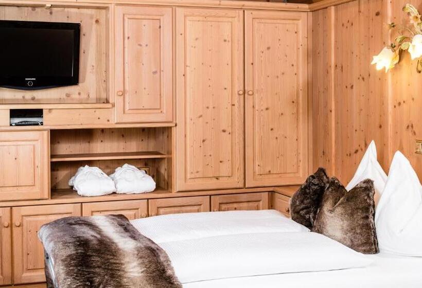 Апартаменты 1 Спальня, Apartments & Suites Hotel Garden