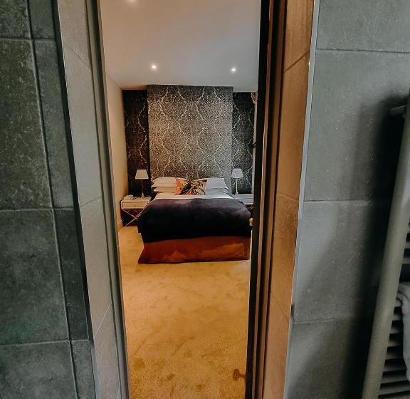 Номер Economy, Verzon House