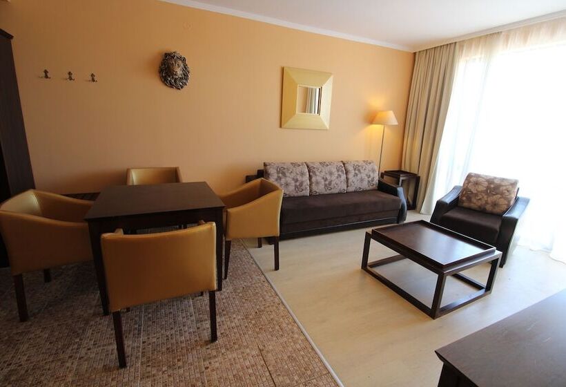 آپارتمان راحتی 1 خوابه, Menada Apartments In Royal Beach Resort