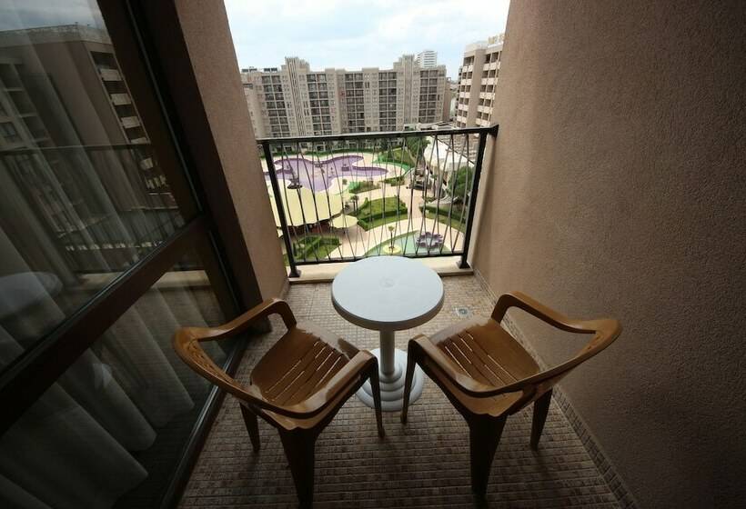 استودیوی کلاسیک, Menada Apartments In Royal Beach Resort