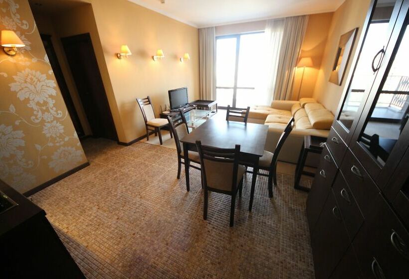 آپارتمان راحتی 1 خوابه, Menada Apartments In Royal Beach Resort