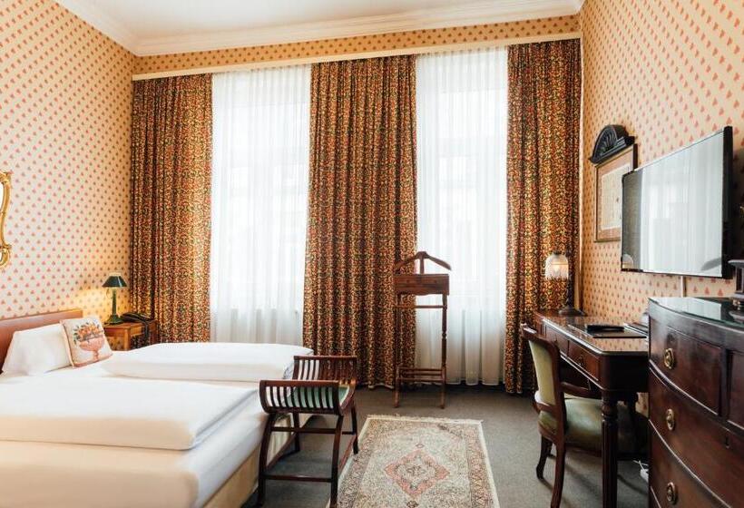 Номер Стандарт, Das Kleine Hotel In Ruhiger Stadtlage
