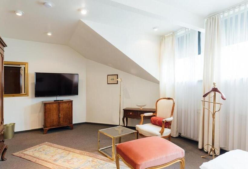 Номер Стандарт, Das Kleine Hotel In Ruhiger Stadtlage