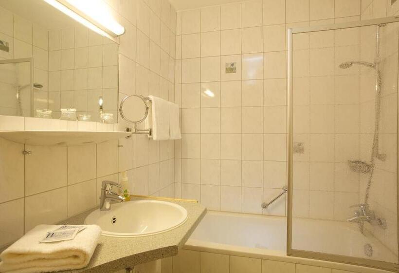 Номер Superior Вид на Сад, Landhotel Seeg