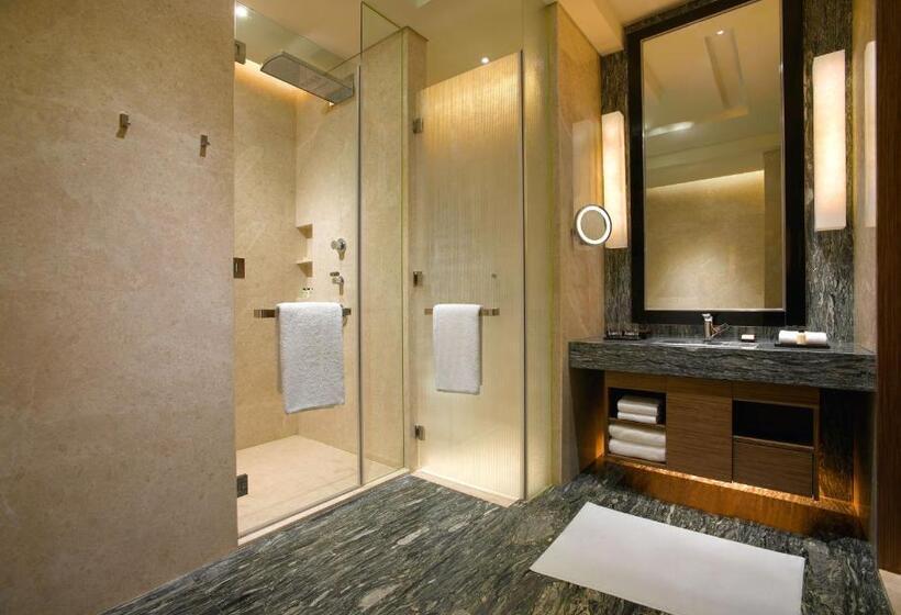 اتاق لوکس با تخت بزرگ, Hyatt Regency Guiyang