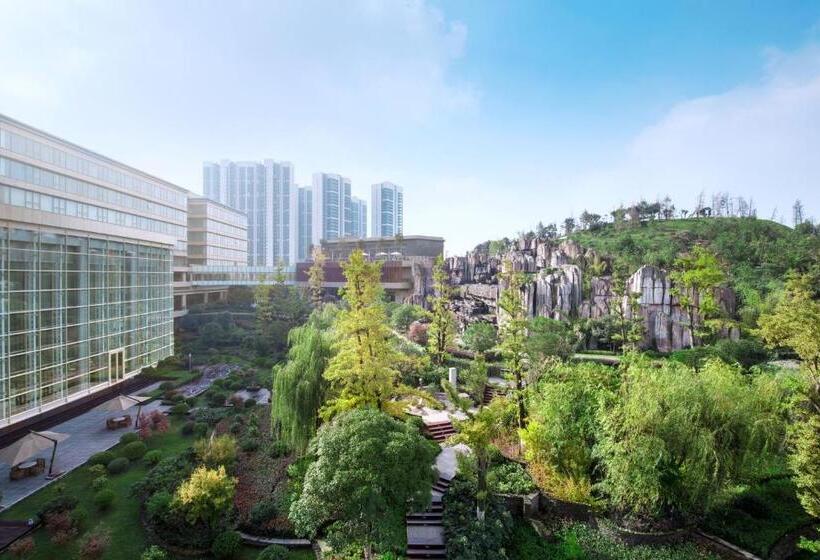 چشم‌انداز باغ اتاق کلوب, Hyatt Regency Guiyang