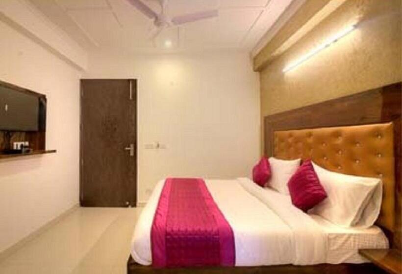 스탠다드 룸, Ark Of Avalon Near Igi Airport New Delhi