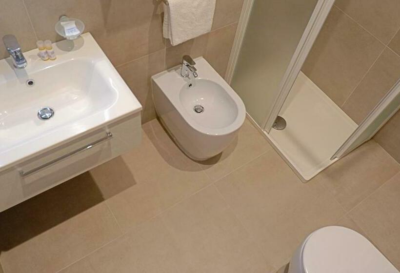 스탠다드 룸, Pianomare Riviera Apartments And Rooms