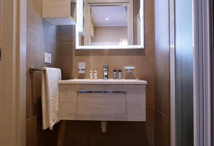 스탠다드 스튜디오, Pianomare Riviera Apartments And Rooms